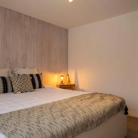 Atlantic 112 By Interhome *